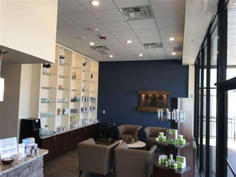 Hand and stone bellmore - Are you looking for a dynamic working environment with lots of perks? Then look no further because Hand and Stone wants to talk to you!! We are in search of a Licensed Esthetician looking for a long term role in a stable and positive environment. You are a critical link in ensuring that our customers' experience in our spa is nothing other than …